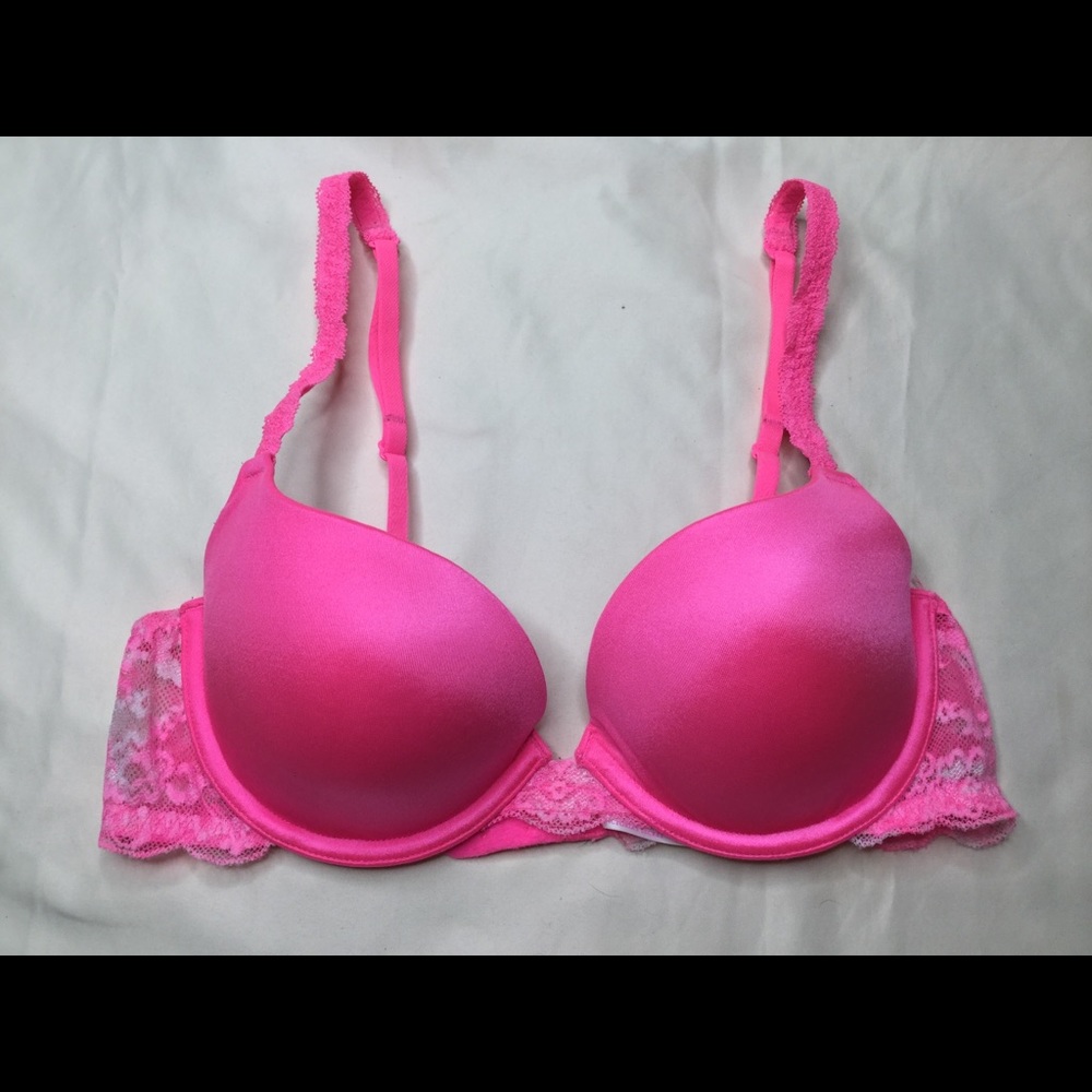 PINK Victoria’s Secret Lightly Lined Bra - 34B
